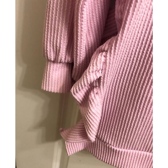 Bubble Gum Pink Hi Low Sweater Sz Med Oversized Bouncy Ribbed Knit Ruffles - Picture 7 of 10